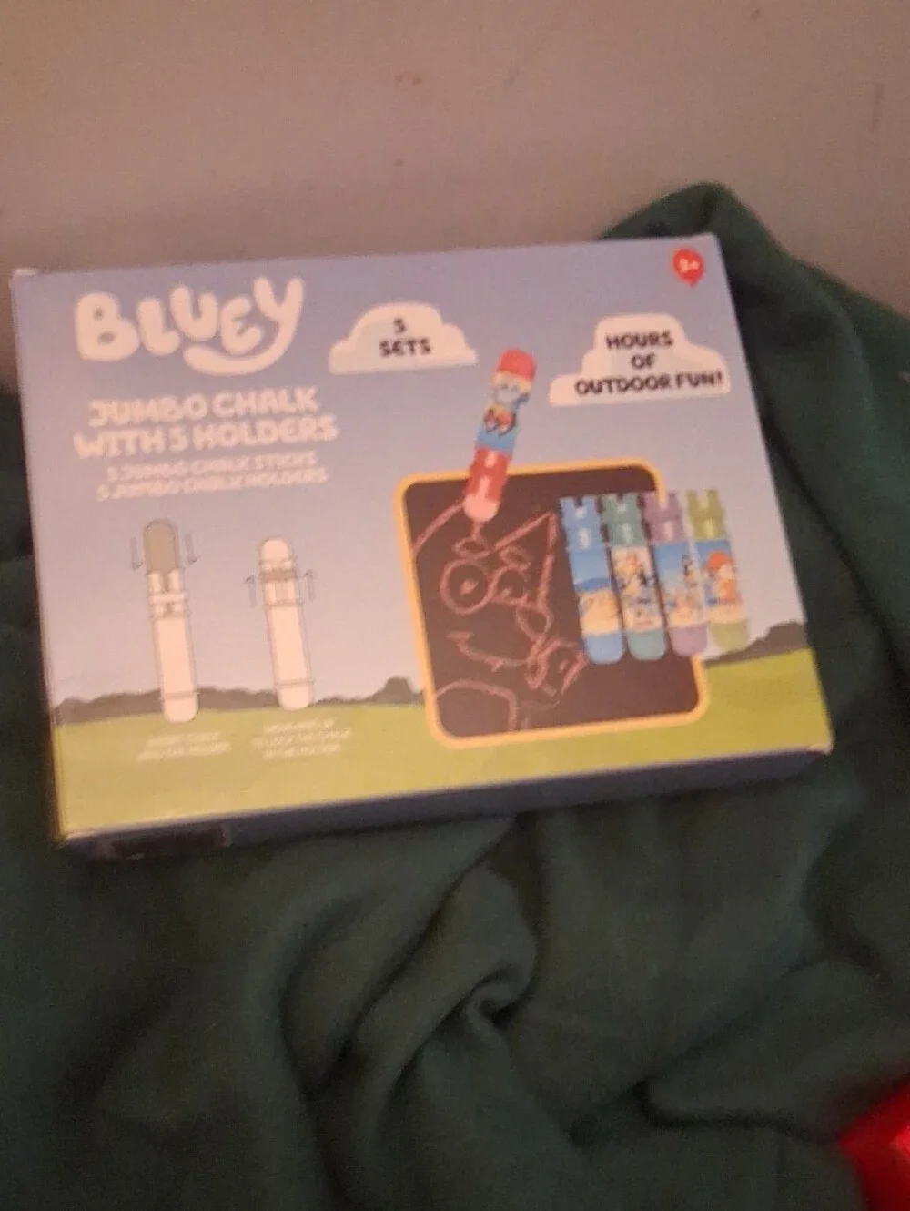 Bluey Jumbo Chalk Set with 5 Holders - Multi